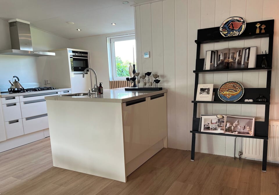 House | Private kitchen | Fridge, microwave, oven, dishwasher