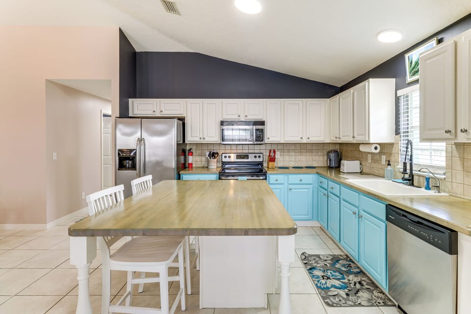 House (3 Bedrooms) | Interior