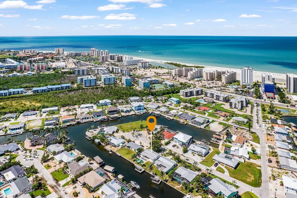 House, 3 Bedrooms | Aerial view