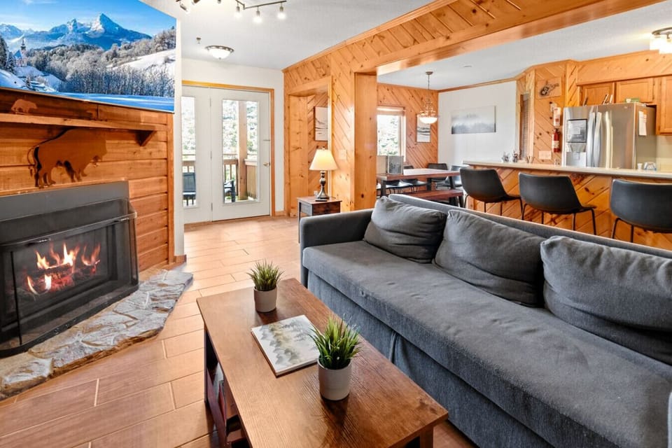 Welcome to Summit 204D