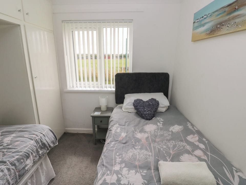 2 bedrooms, individually decorated, individually furnished, free WiFi