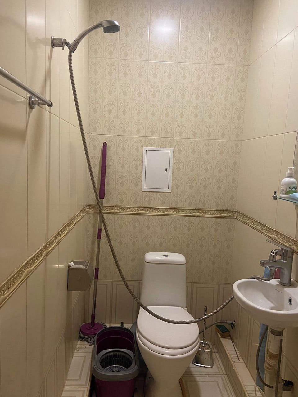 Towels, soap, toilet paper