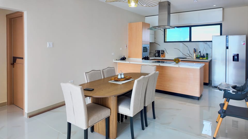 6 seat dining table