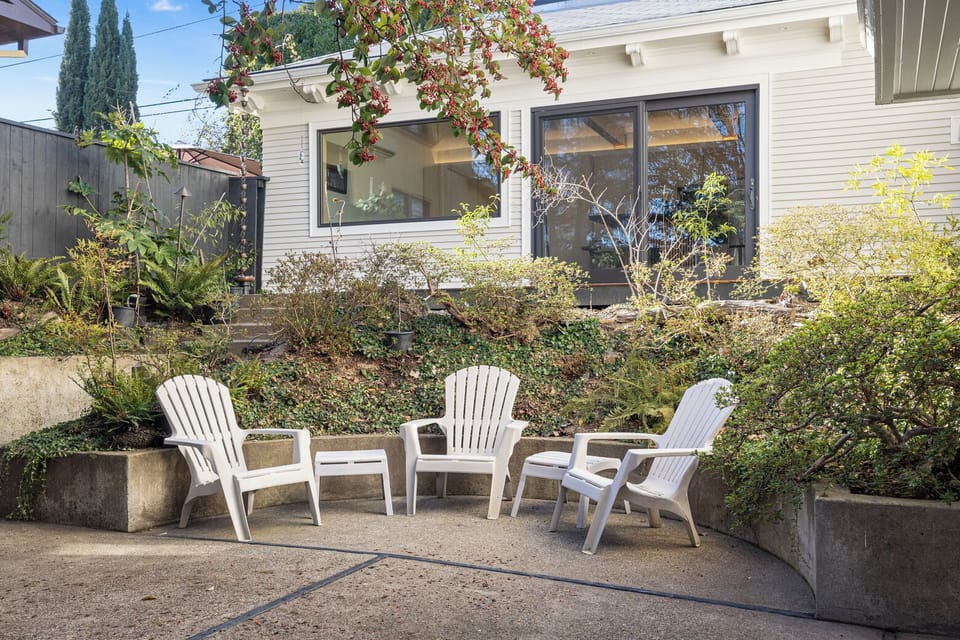 Backyard/Sunken Garden