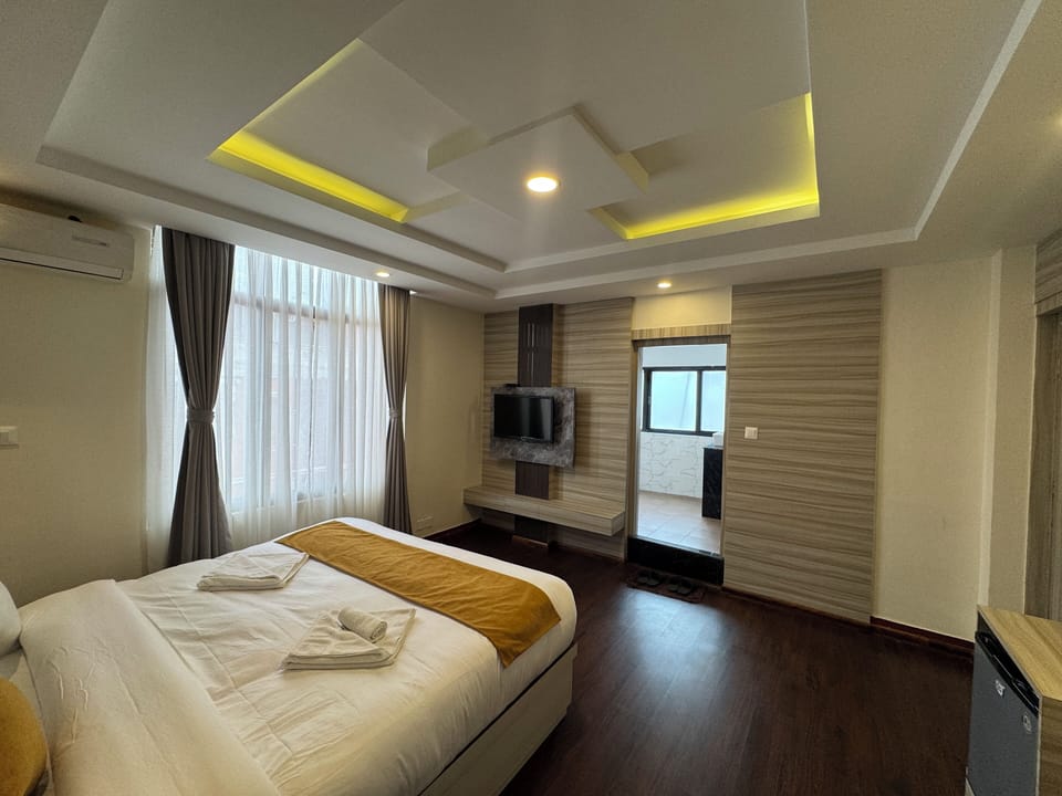 Superior Double Room | Laptop workspace, soundproofing, free WiFi, bed sheets