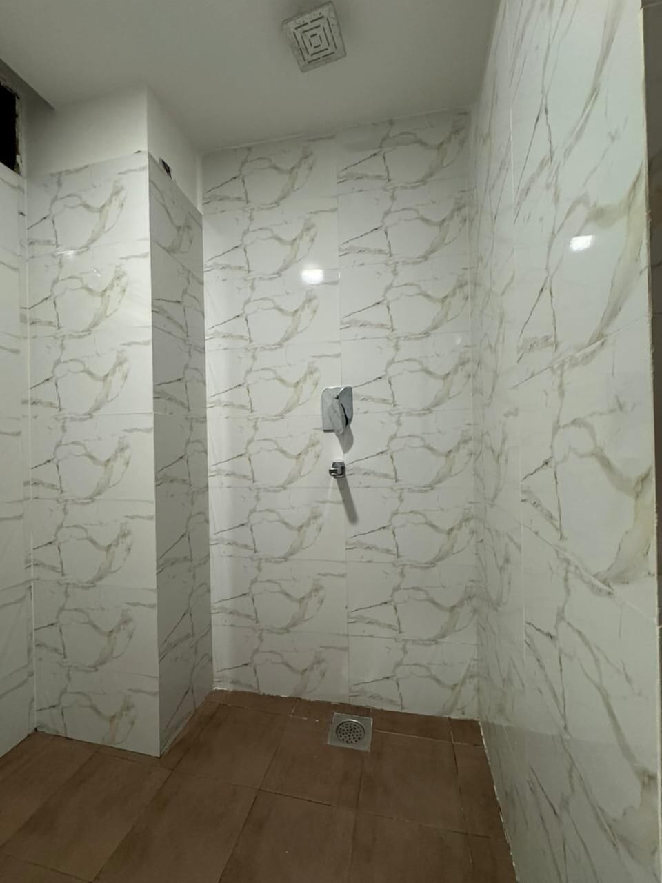 Shower, rainfall showerhead, hair dryer, slippers