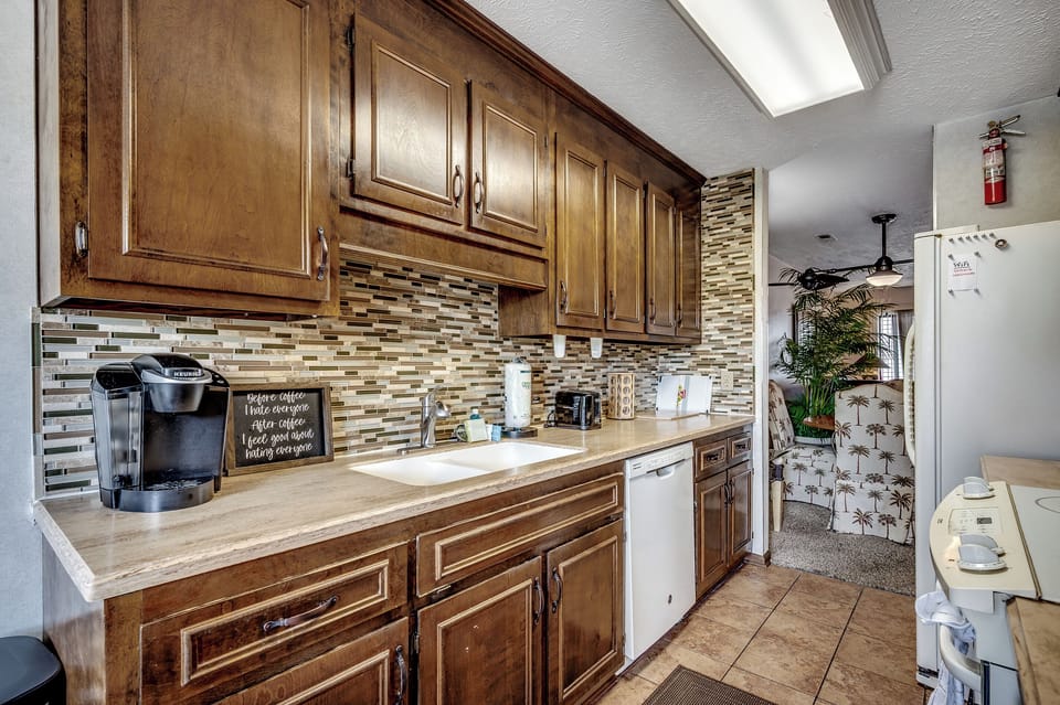 Kitchen has everything you need