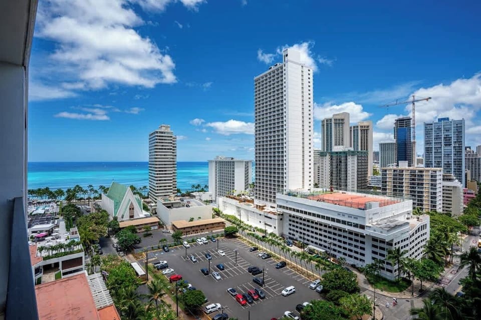 Beautiful city and ocean views from the 18th floor lanai.  