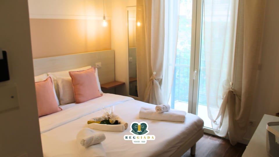 Comfort Room, Balcony, City View | In-room safe, desk, blackout drapes, soundproofing