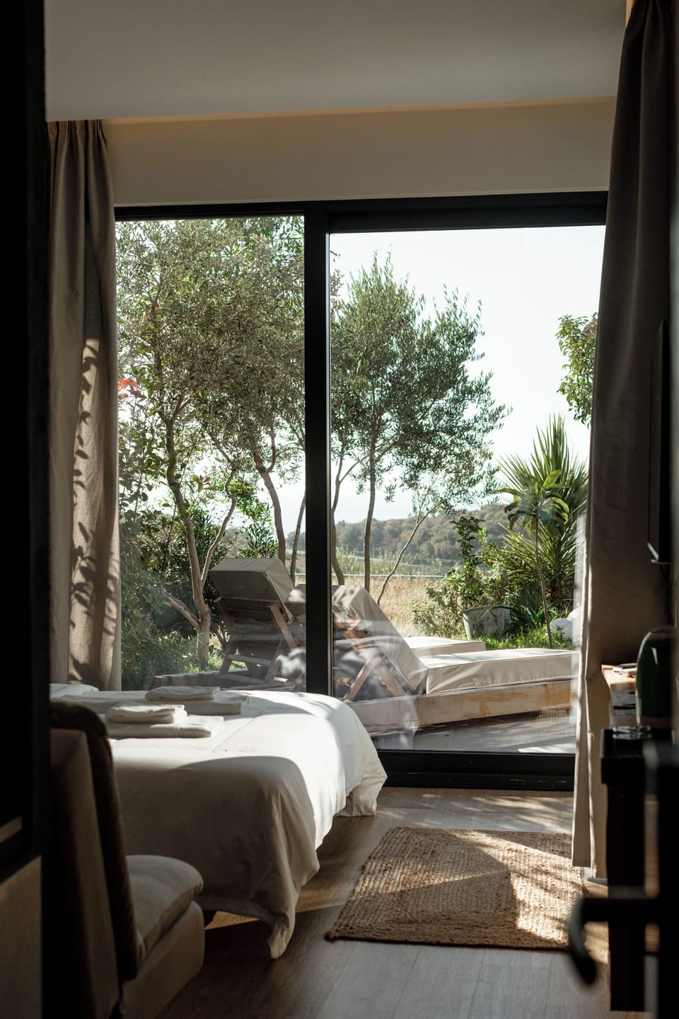 Comfort Double Room | Egyptian cotton sheets, premium bedding, down comforters, minibar
