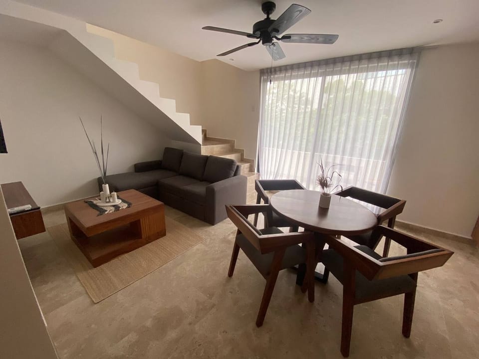 Apartment, 2 Bedrooms, Smoking, Private Pool | Living room