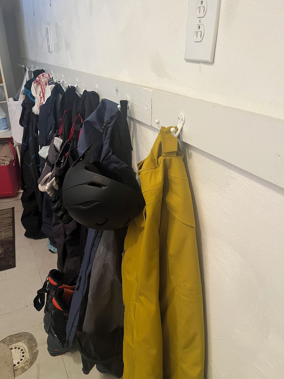 Utility room to warm and dry ski clothes