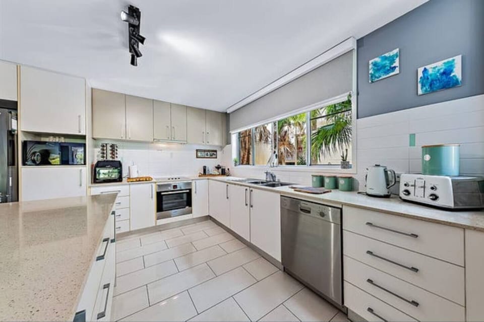 Kitchen (3)