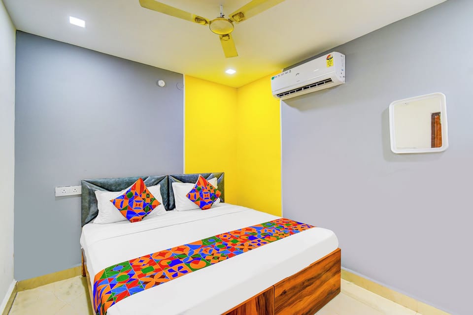 Deluxe Room | Egyptian cotton sheets, premium bedding, in-room safe, free WiFi
