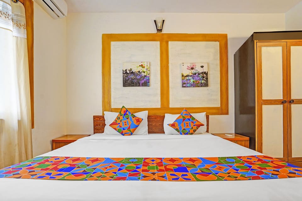 Egyptian cotton sheets, premium bedding, in-room safe, free WiFi