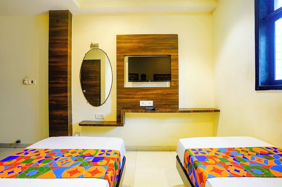 Egyptian cotton sheets, premium bedding, in-room safe, free WiFi