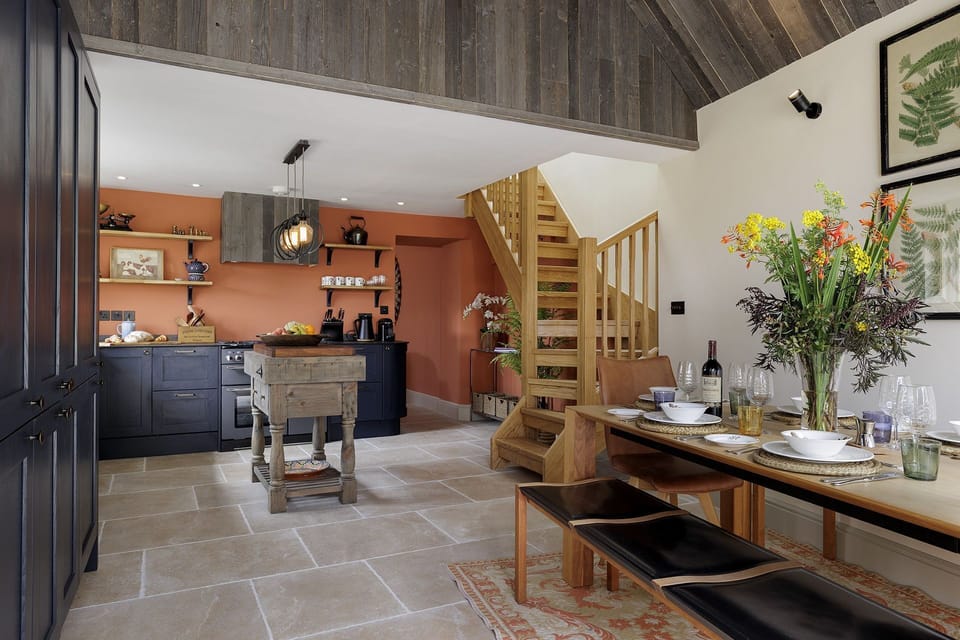 Corner House Kitchen/Diner  - StayCotswold