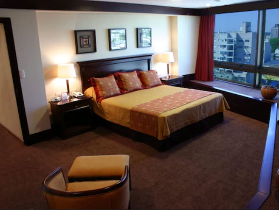Premium Suite | City view