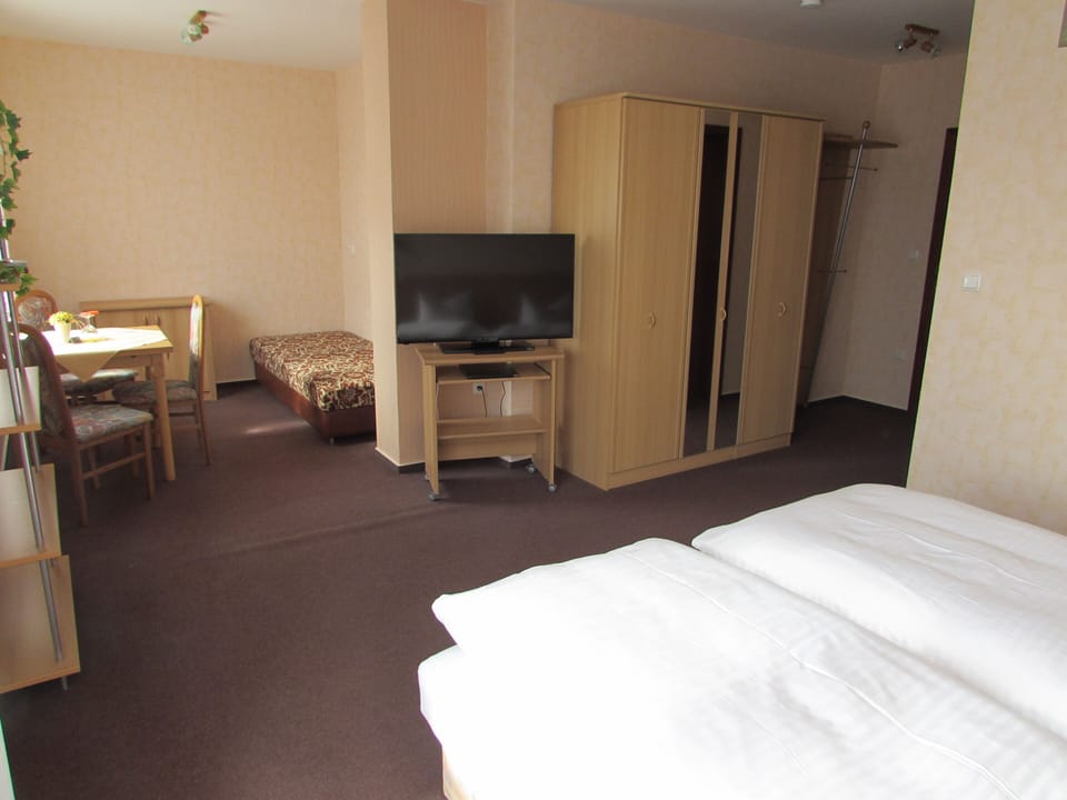 Double Room | WiFi (free)