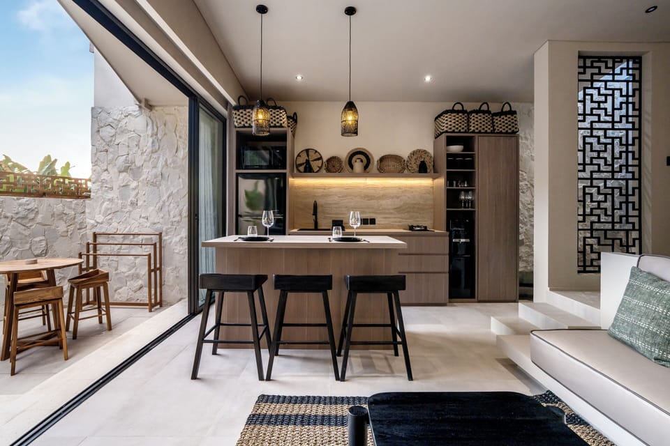 Deluxe Villa, 1 Bedroom, Non Smoking | Private kitchen | Fridge, microwave, stovetop, electric kettle