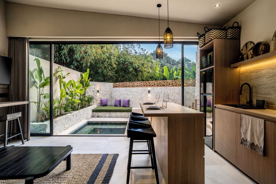 Deluxe Villa, 1 Bedroom, Non Smoking | Private kitchen | Fridge, microwave, stovetop, electric kettle