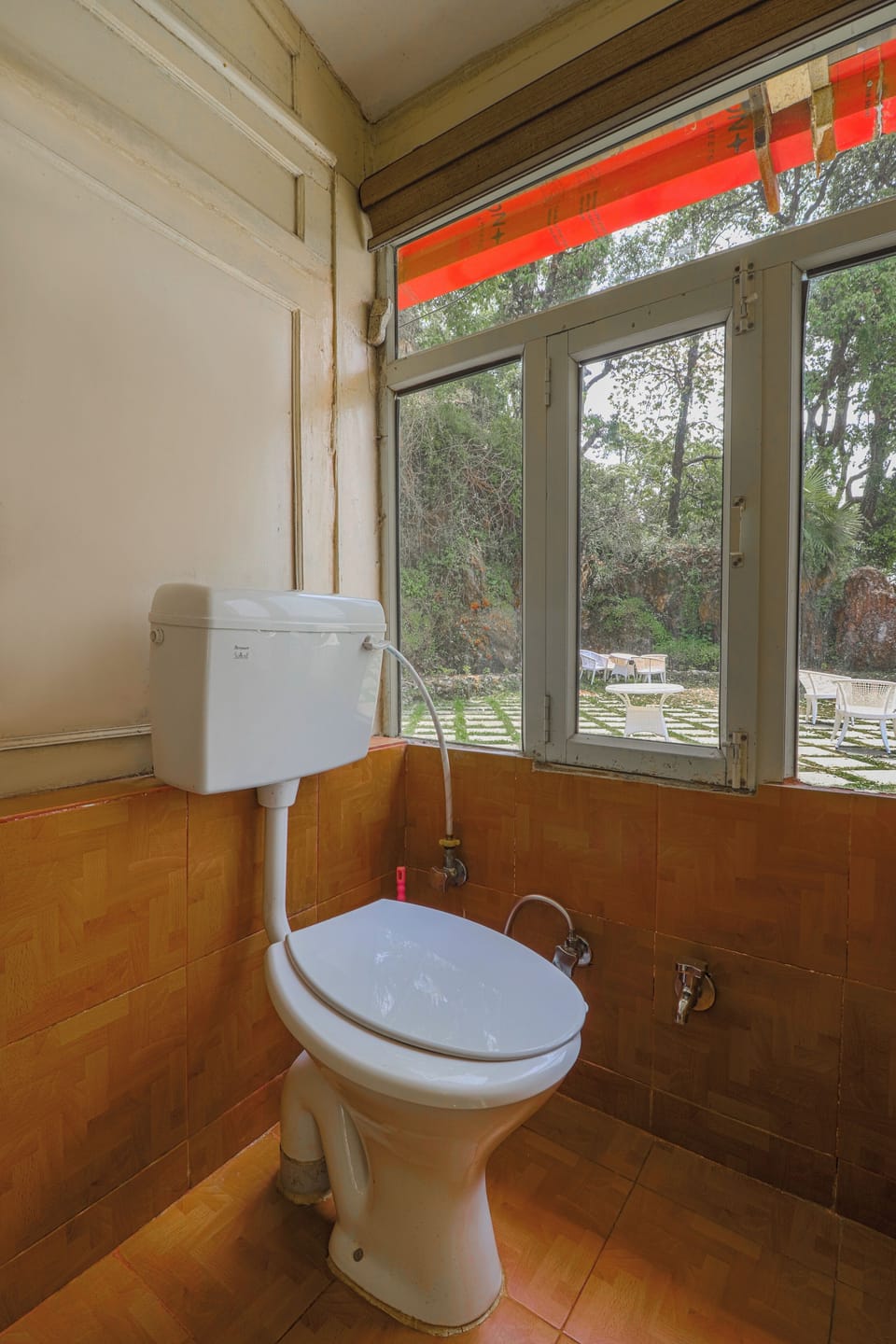 Superior Room | Bathroom | Free toiletries, slippers, soap, shampoo