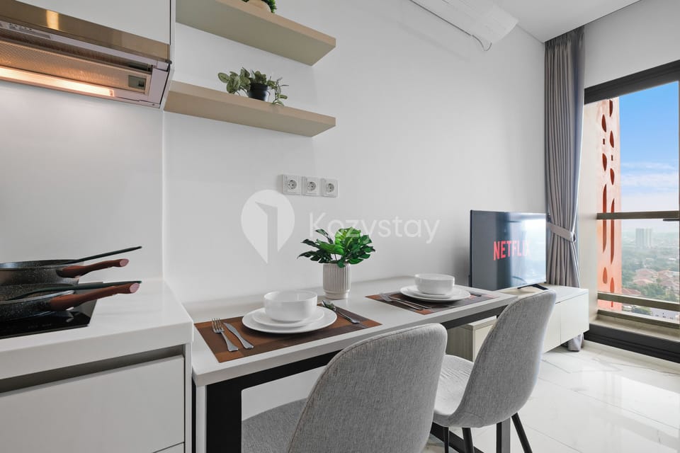 Apartment, 1 Bedroom, City View | Dining room