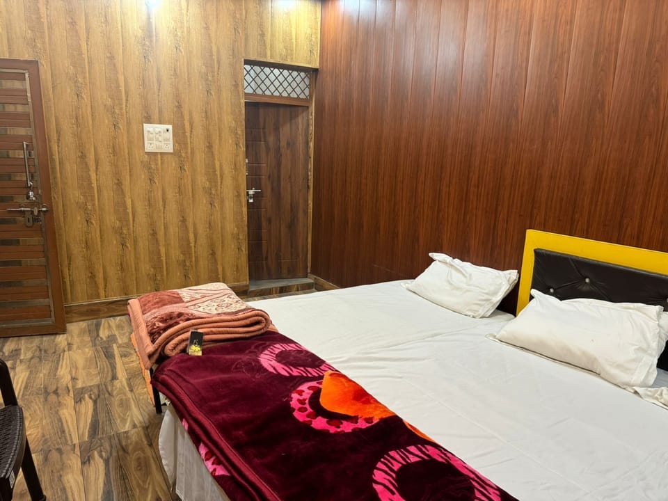 Comfort Double Room | In-room safe, free WiFi