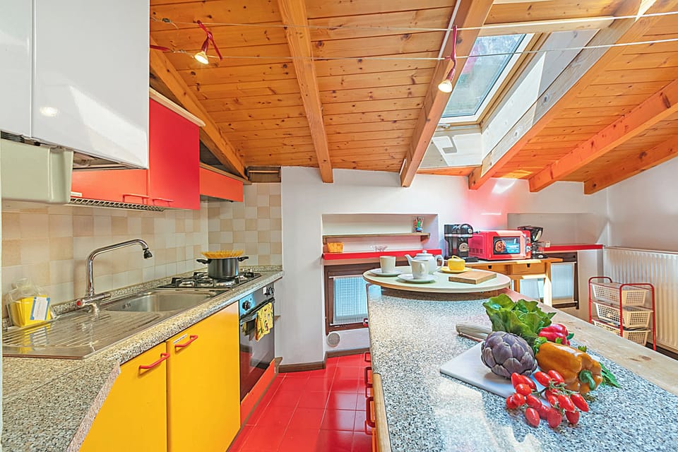 Family Apartment, Multiple Bedrooms (Skylight) | Private kitchen | Fridge, microwave, oven, stovetop