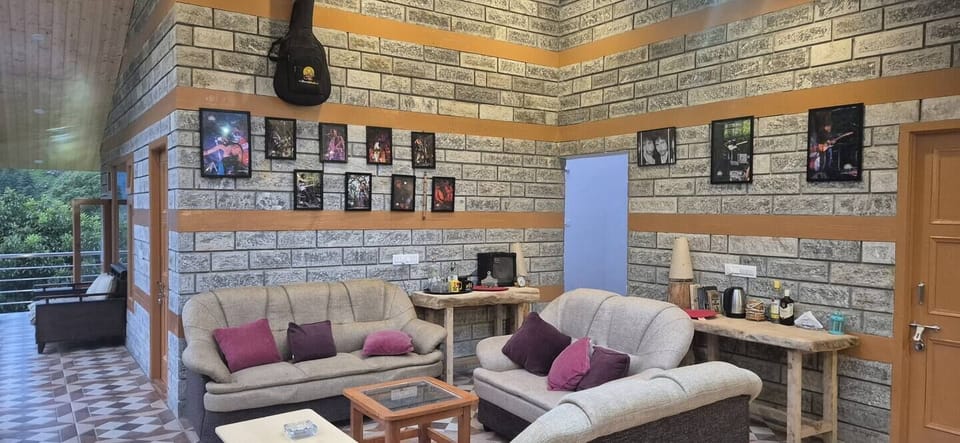 Superior Single Room, Balcony, Mountain View | Terrace/patio