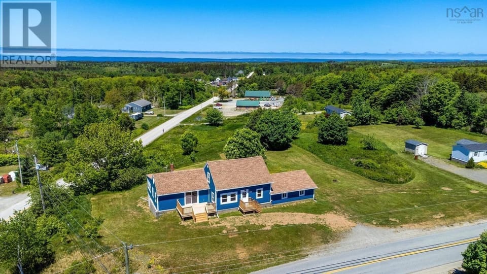 Property with surrounding countryside, Long Island/Brier Island/Digby Neck