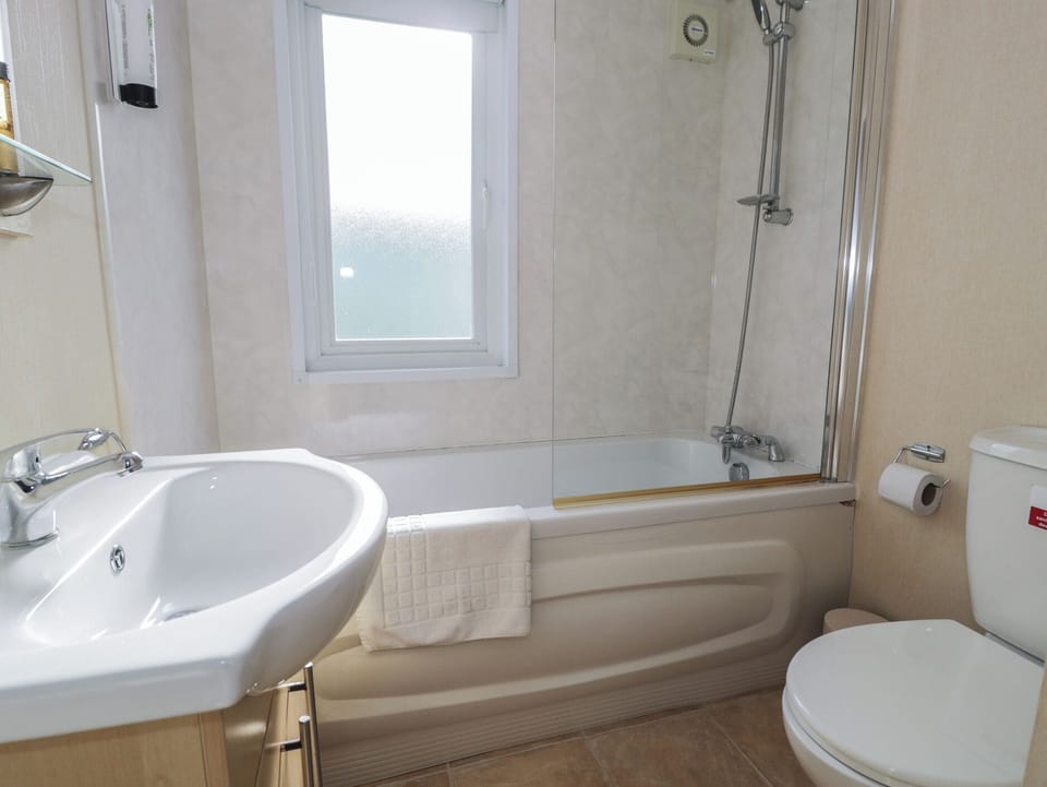 Gold Lodge Cottage in Wales