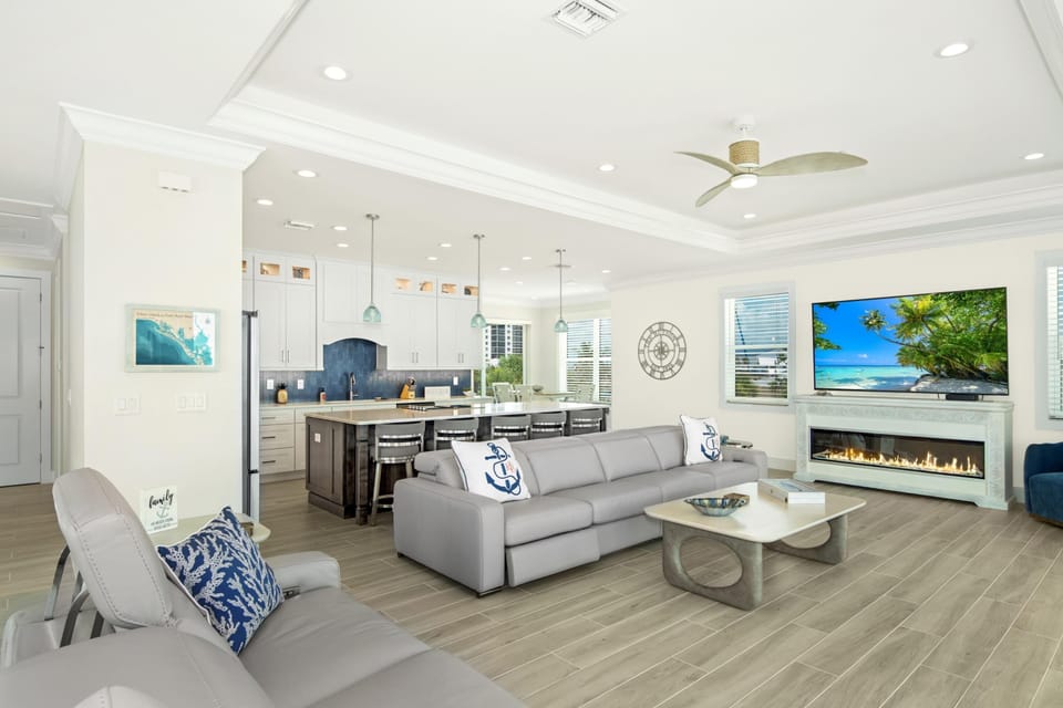 House, Multiple Beds (Anchors Down) | Living area