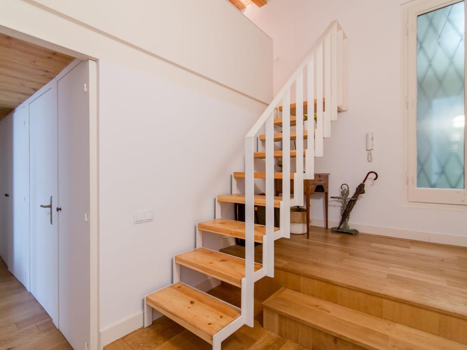 Designer s Three Bedroom Apartment With Terrace Apartment in Barcelona