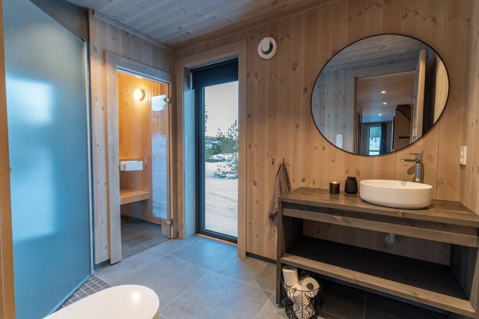Lodge at ski Centre, Crosscountry Trail, Sauna House in Viken, Norway