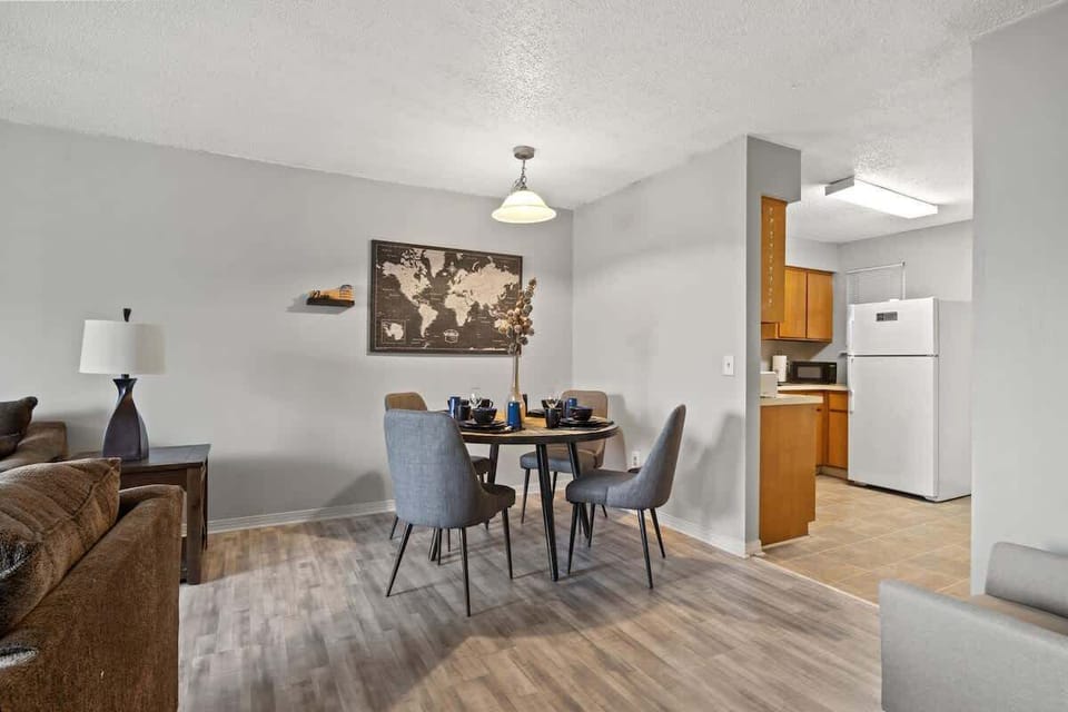 Dining Area offers comfortable seating for up to 4.
