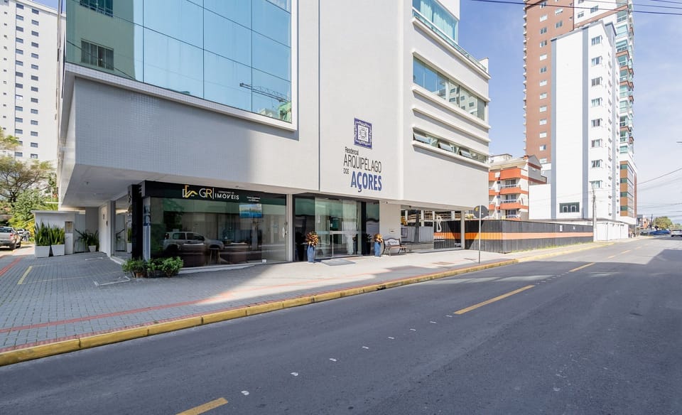 Basic Apartment | Exterior