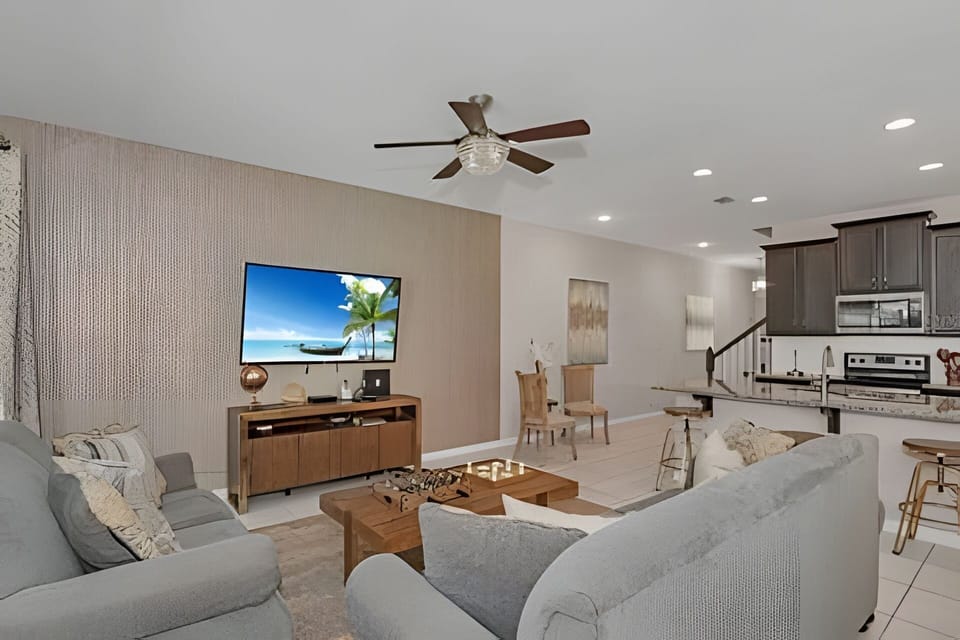 Communal lounge / TV room,Living Room