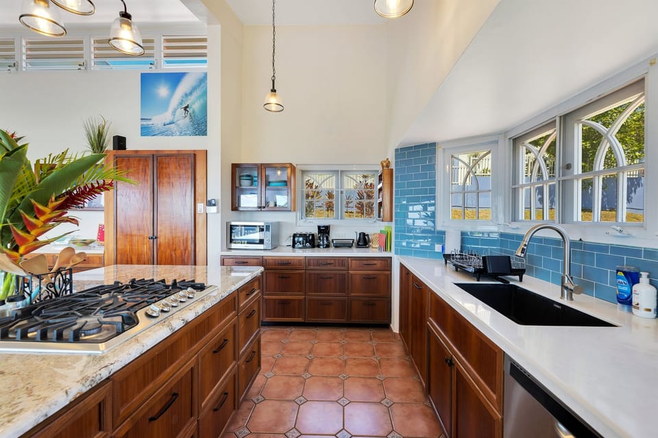 Main floor kitchen
