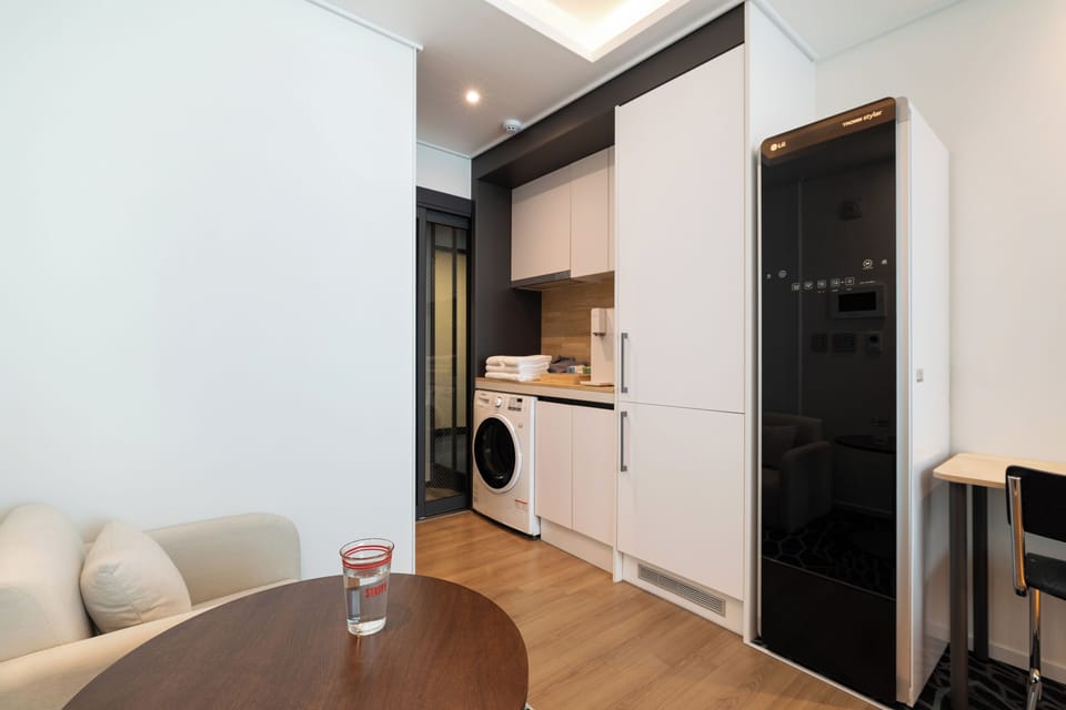 Standard Double Room, 1 King Bed | Desk, laptop workspace, free WiFi, bed sheets
