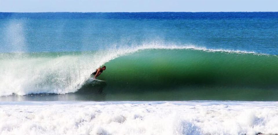 Mavi Surf Hotel Bed and Breakfast in Dominical