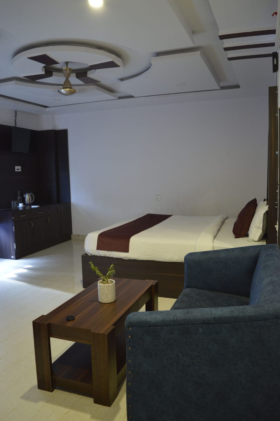 Deluxe Double Room | Desk, laptop workspace, soundproofing, iron/ironing board (on request)
