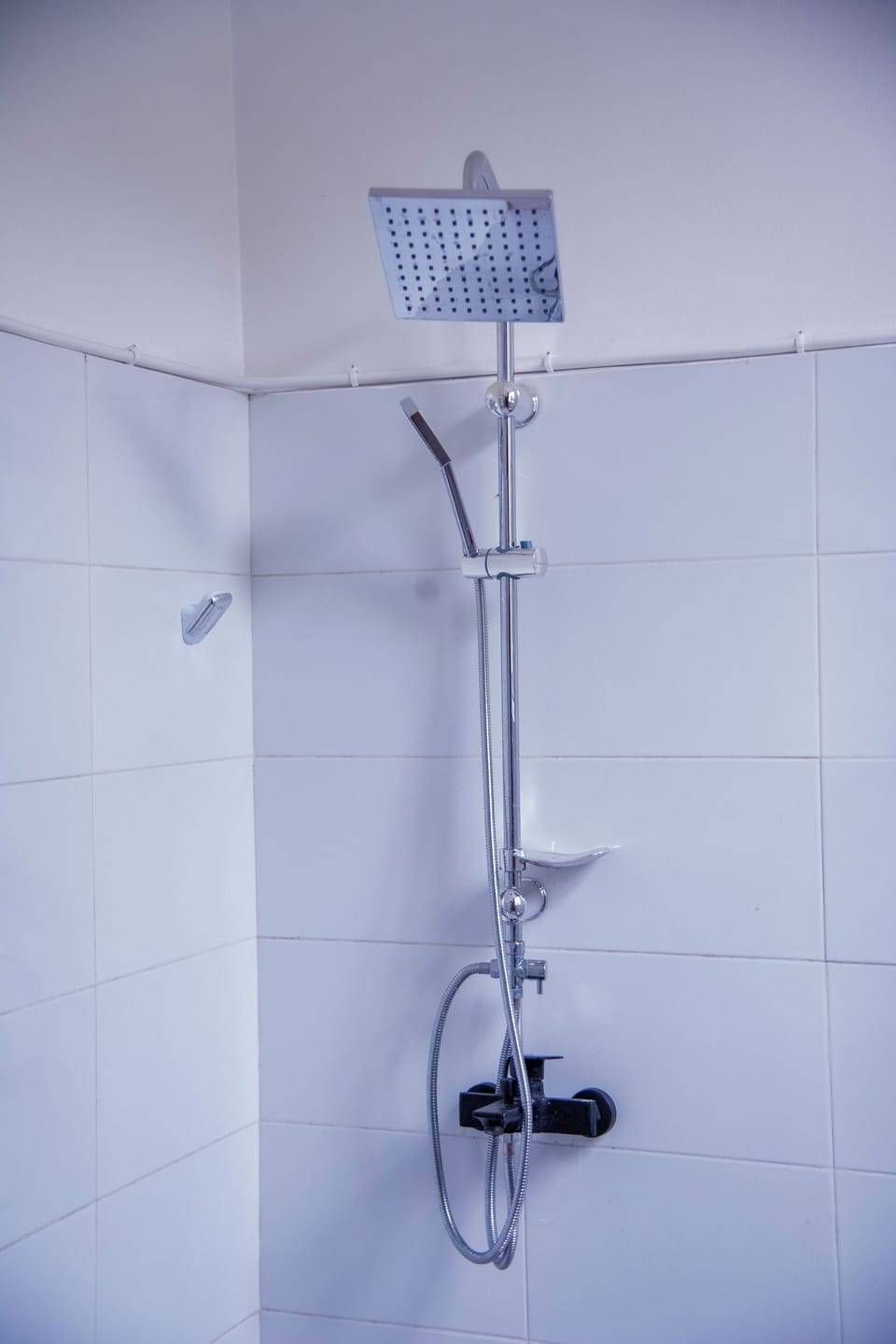 Deluxe Room, Mountain View | Bathroom | Shower, free toiletries, hair dryer (on request), bathrobes
