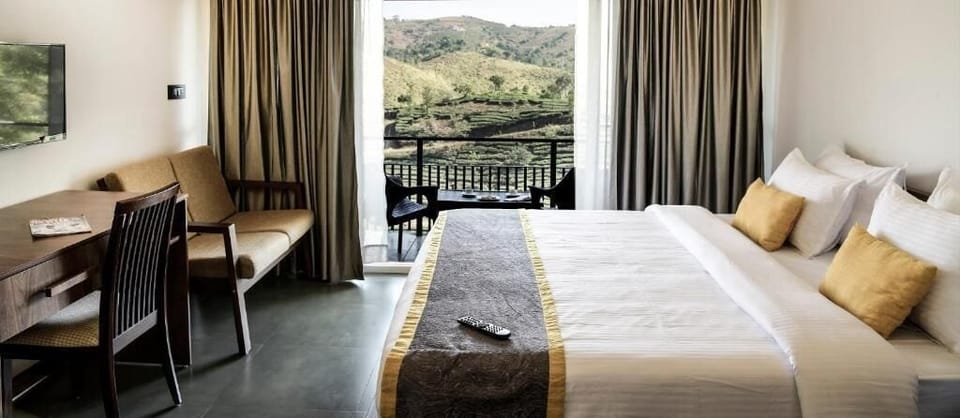 Deluxe Room, Balcony, Mountain View | Premium bedding, soundproofing, rollaway beds, free WiFi