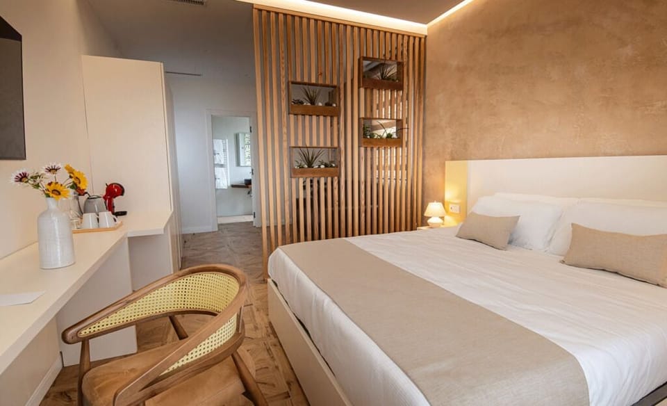 Junior Double or Twin Room | In-room safe, blackout drapes, WiFi (free)