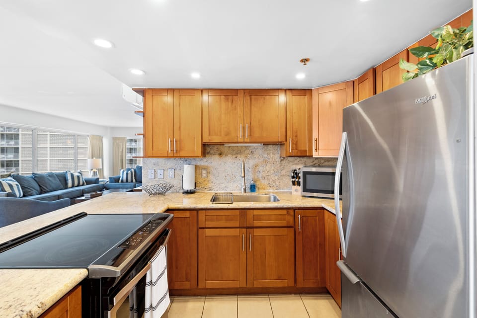 Standard Apartment, Lanai, Ocean View | Private kitchen