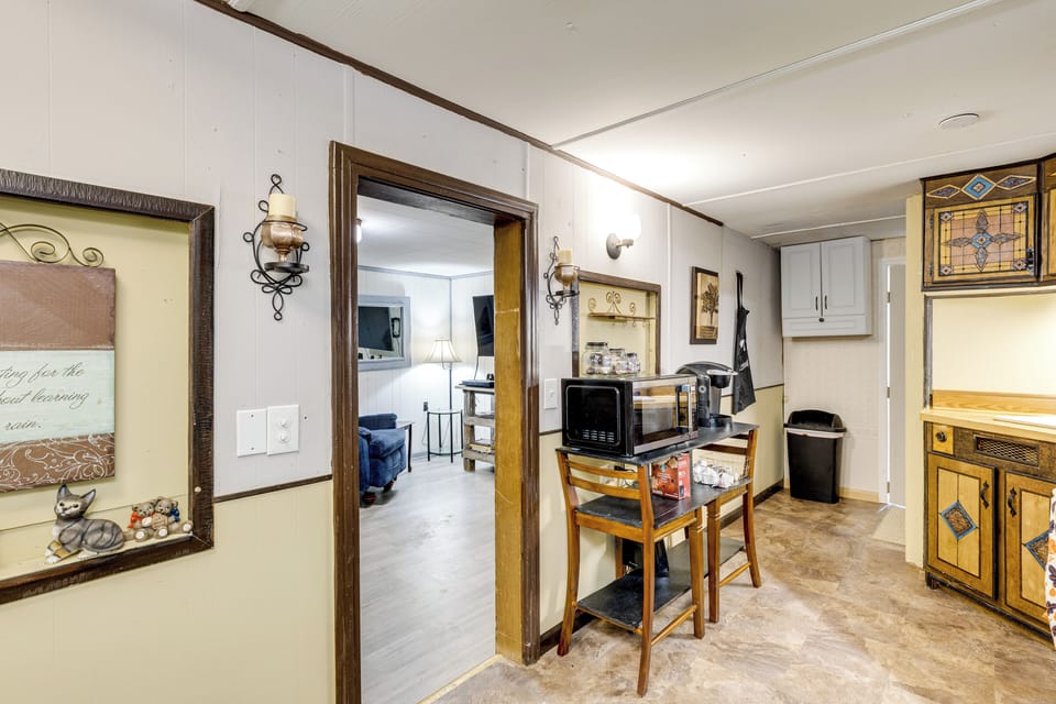 House (2 Bedrooms) | Interior