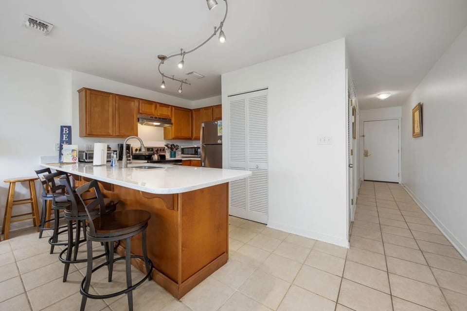 Island Sands #108 Kitchen