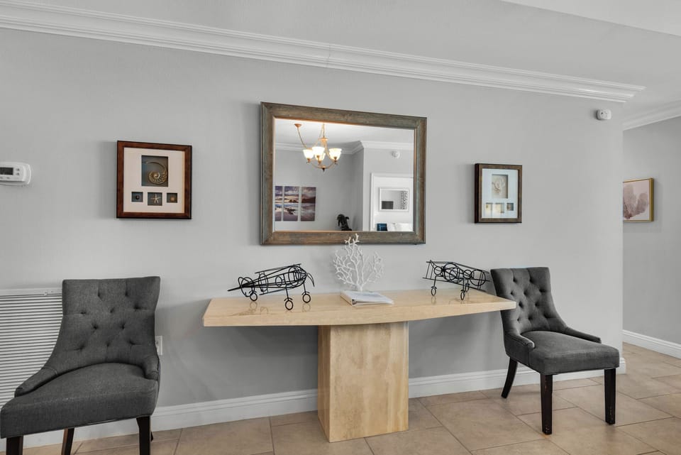 Beautiful decor off of the dining area
