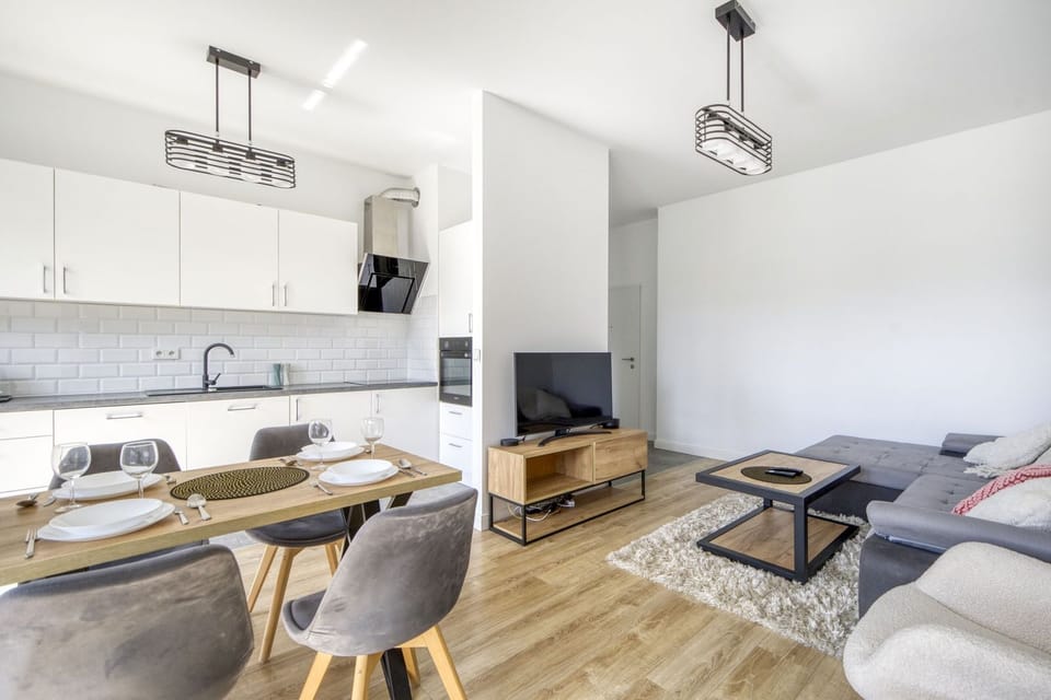 Deluxe Apartment, Balcony, Garden View | Private kitchen | Electric kettle
